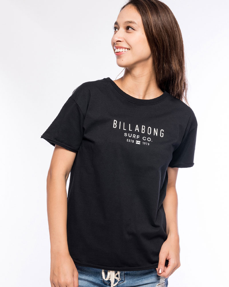 OUTLET】BILLABONG レディース TEE SHIRTS ラウンドヘムＴシャツ【2021年春夏モデル】 | Ｔシャツ・タンクトップ【 BILLABONG ONLINE STORE】