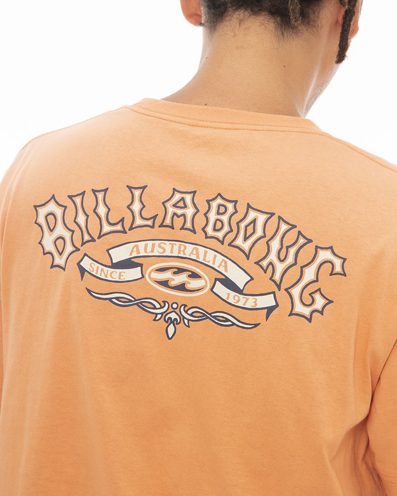 OUTLETタイムセール】BILLABONG メンズ 90S ARCH Ｔシャツ 【2023年春 